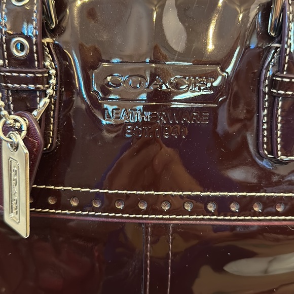 Coach Ashley rare liquid glass Patent Leather Gallery tote in deep Cabernet! - Picture 2 of 16